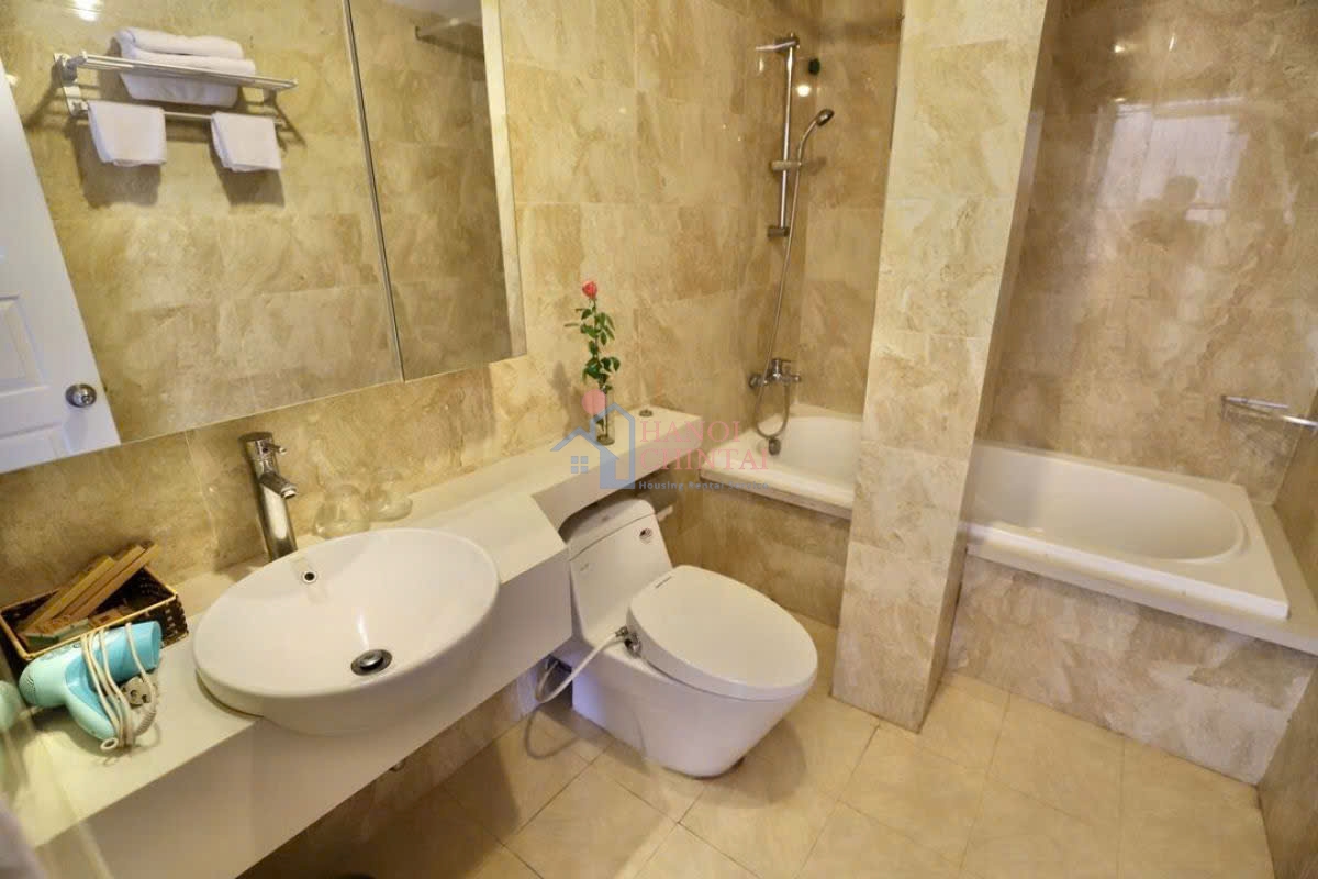 ハノイ・バーディン区 Pham Huy Thong Street｜1BRアパート賃貸