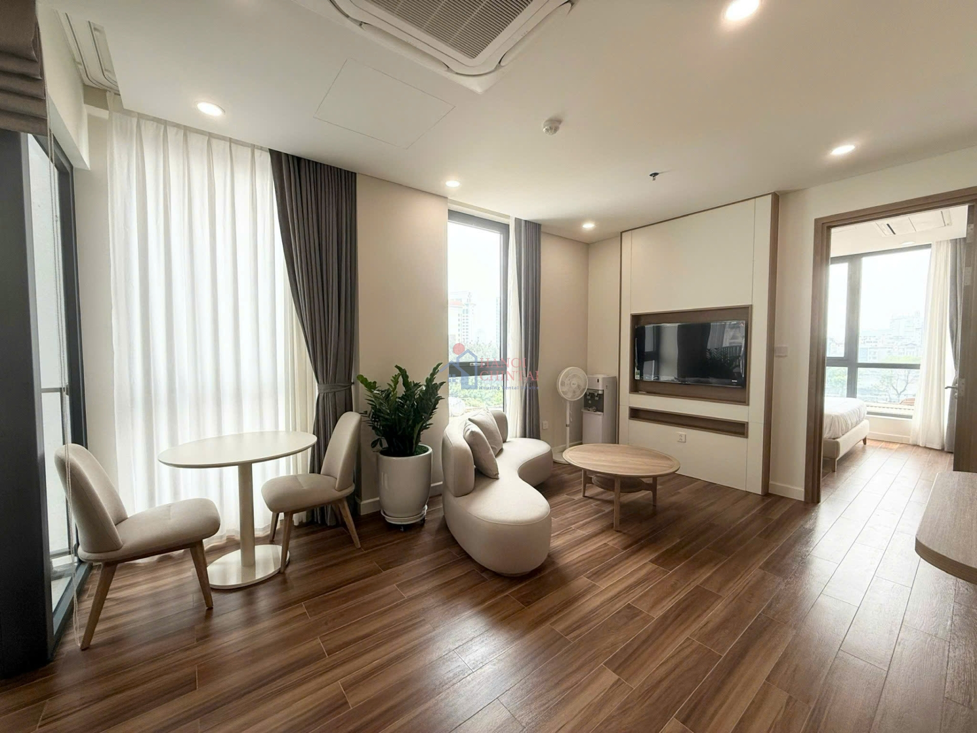 Ba Dinh区｜50㎡・5F・1ベッドルーム高級サービスアパートメント賃貸