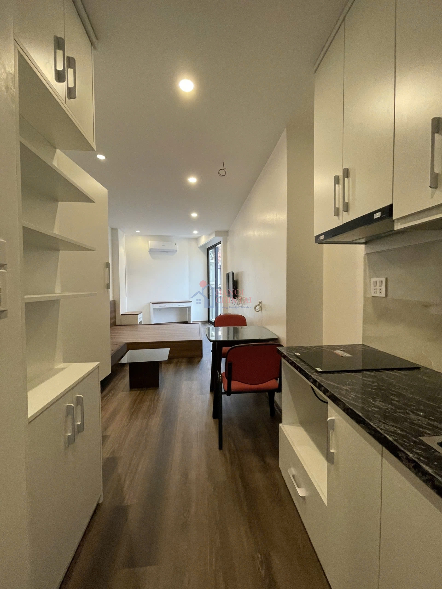 Affordable Pet-Friendly 1-Bedroom Apartment for Rent on Hoang Hoa Tham Street, Hanoi