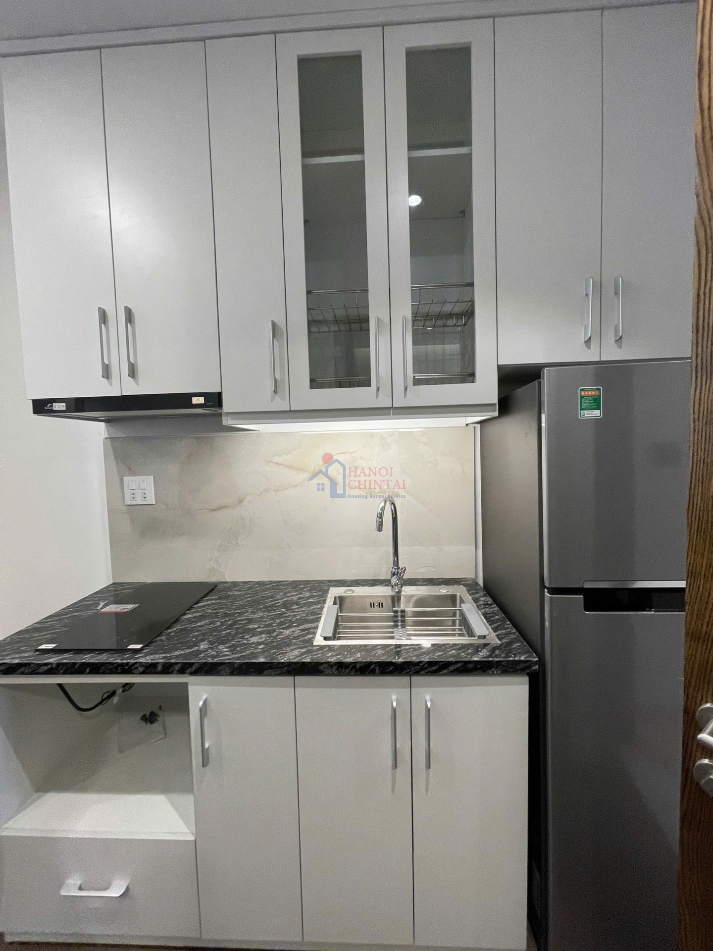 Affordable Pet-Friendly 1-Bedroom Apartment for Rent on Hoang Hoa Tham Street, Hanoi