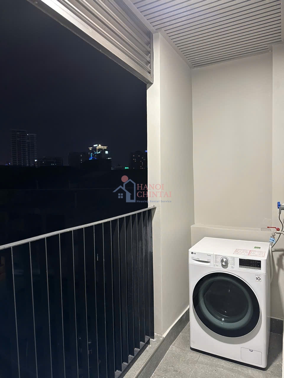 Bright and Spacious 1-Bedroom Apartment for Rent in Ngoc Khanh Ward, Hanoi