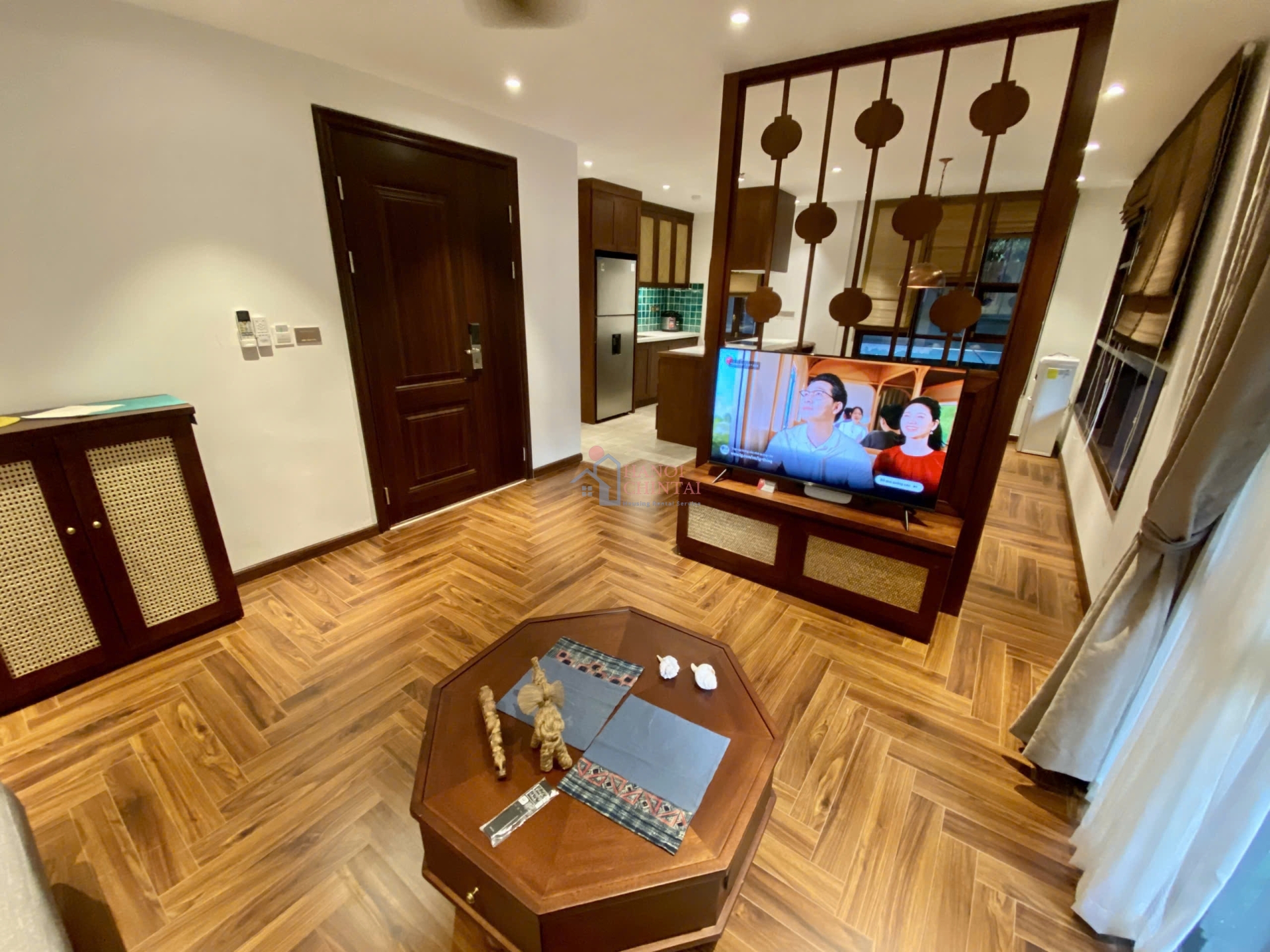 ハノイ・Tay Ho Wardに位置するモダンな2ベッドルームアパート（201号室）