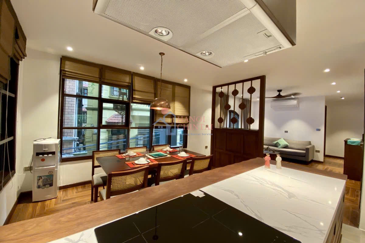 Tay Ho  Ward・To Ngoc Van の85㎡・2ベッドルーム賃貸アパート