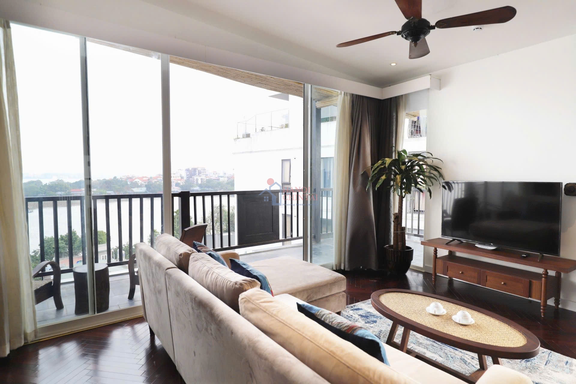 ハノイ・Tay Ho Wardに位置するモダンな2ベッドルームアパート（90㎡）