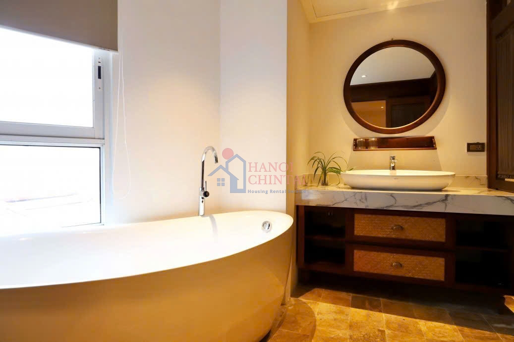 アパートメント 601 – タイホーの Xom Chua Street にある高級 3 ベッドルーム サービスアパートメント (154 平方メートル)