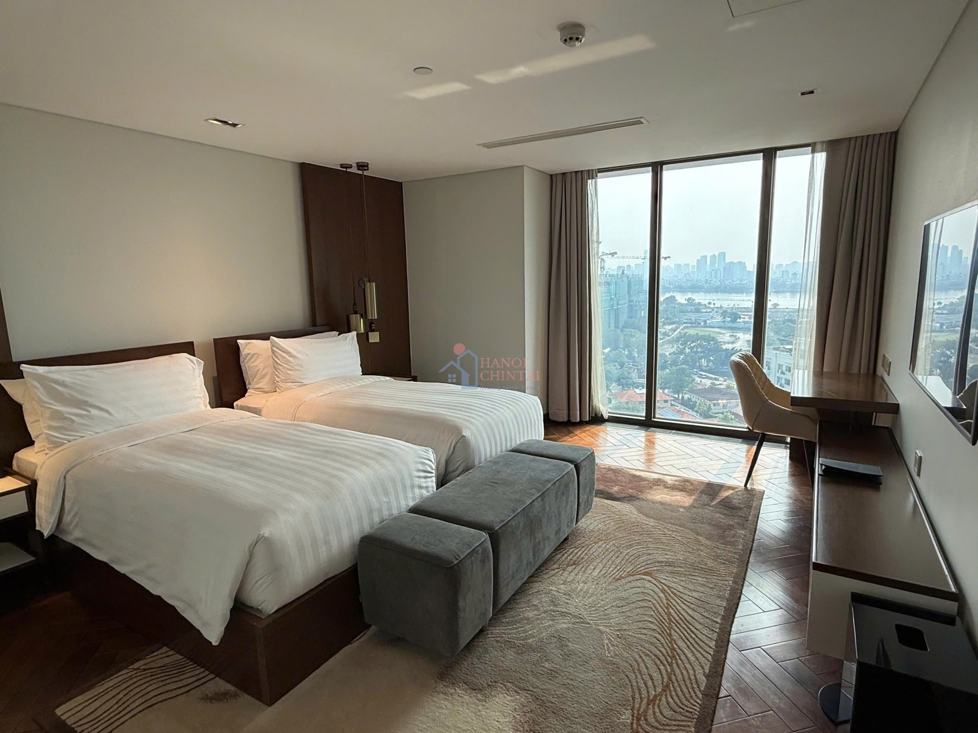 Oakwood Residence Tay Ho｜450㎡・メゾネット2階建て・3ベッドルーム高級サービスアパートメント賃貸