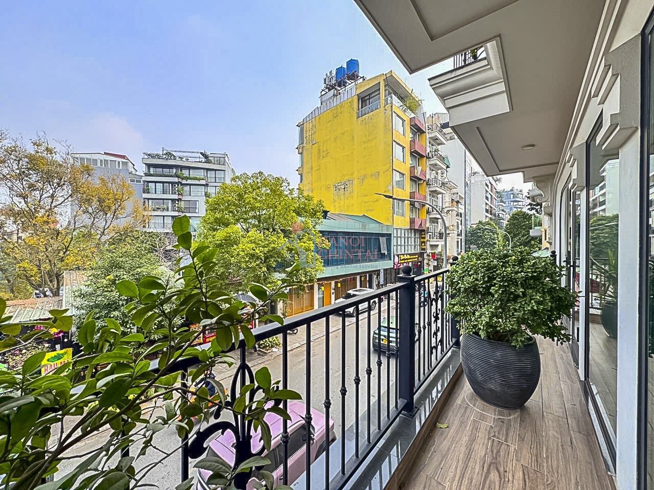 タイホー区、To Ngoc Van Streetにある豪華な2ベッドルームアパートメント – 180m²、2階