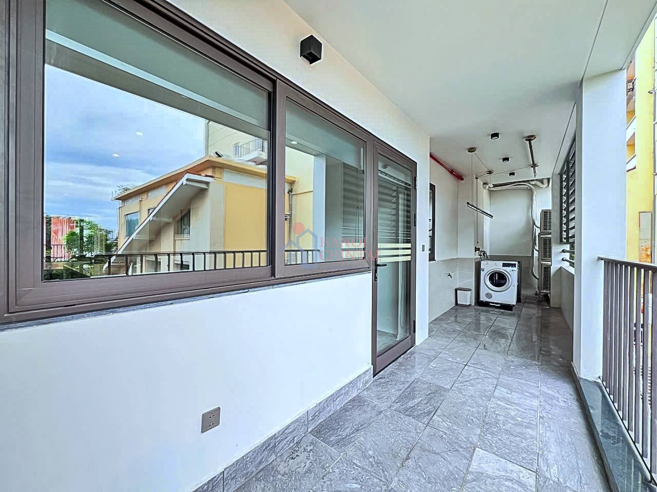 タイホー区、To Ngoc Van Streetにある豪華な3ベッドルームアパートメント – 130m²、5階