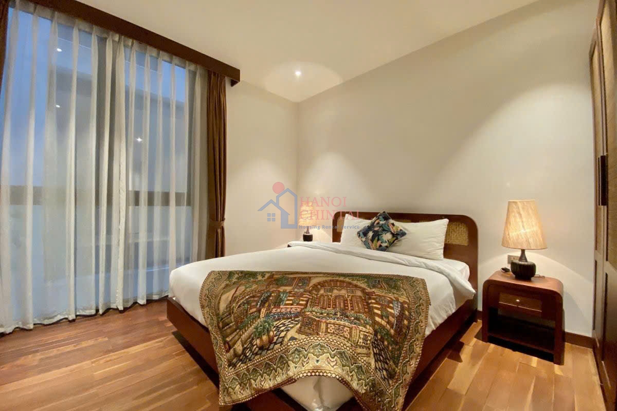 ハノイ西湖エリアの高級3LDKサービスアパートメント