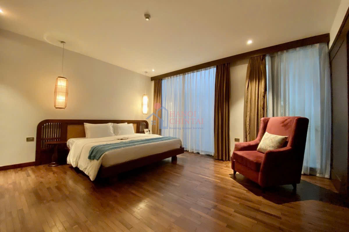 ハノイ西湖エリアの高級3LDKサービスアパートメント