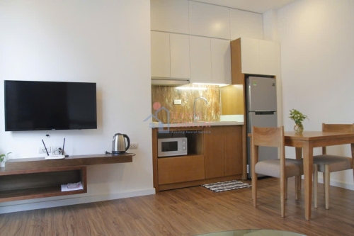 Bright 1-Bedroom Apartment for Rent on Dao Tan Street, Ba Dinh District, Hanoi image 1