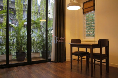 ハノイ市バーディン区Nguyen Chi Thanh Streetにある広々とした1ベッドルーム賃貸アパート（60m²） image 4