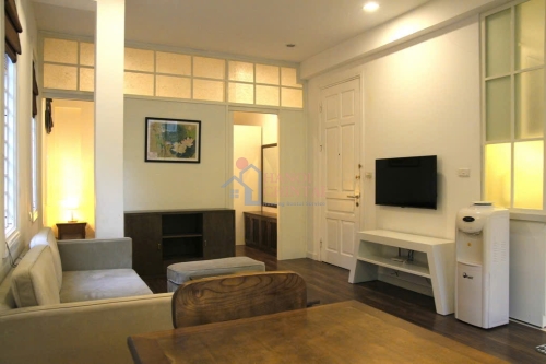 ハノイ市バーディン区Nguyen Chi Thanh Streetにある広々とした1ベッドルーム賃貸アパート（60m²） image 3