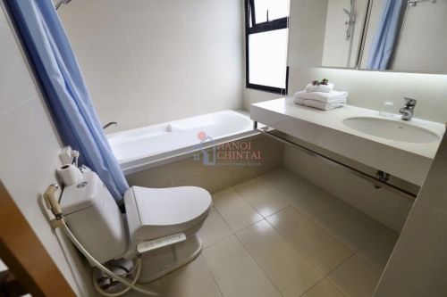 快適な45㎡の1ベッドルームアパートメントDao Tan Street, Hanoi image 1