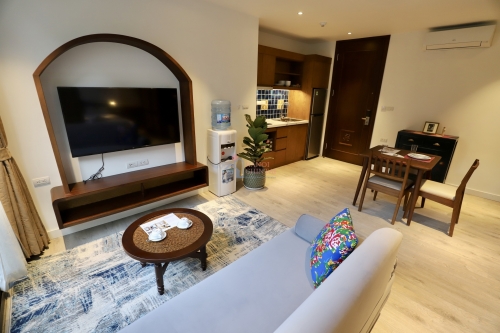 リンランの静かでモダンな1ベッドルーム・フルサービスアパート image 3