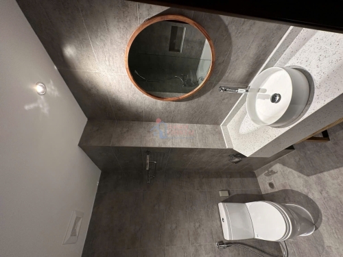 Ba Dinh Ward Ngu Xaエリアのコンパクトな1ベッドルーム賃貸アパート image 3