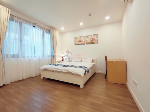 Pet-Friendly 1-Bedroom Apartment for Rent in Pham Huy Thong Ward, Hanoi image 1