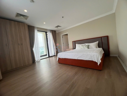 Dang Dung Street, Ba Dinh Ward｜3ベッドルームサービスアパートメント｜140㎡ image 1