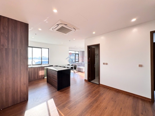 Tay Ho Ward・Tu Hoa Streetの広々とした3ベッドルームサービスアパートメント（専用ワークルーム付き・200㎡） image 1