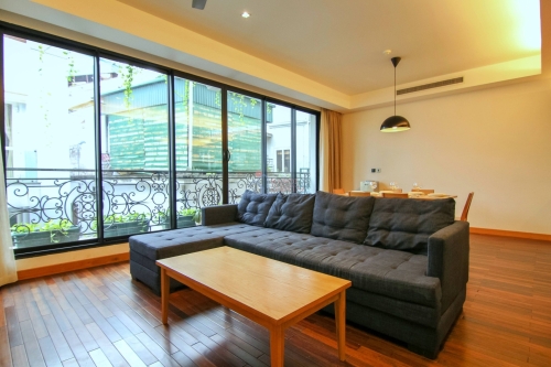 タイホー区、To Ngoc Van Streetにある豪華な3ベッドルームアパートメント – 170m²、6階 image 1