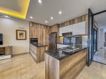 タイホー区、To Ngoc Van Streetにある豪華な2ベッドルームアパートメント – 180m²、2階