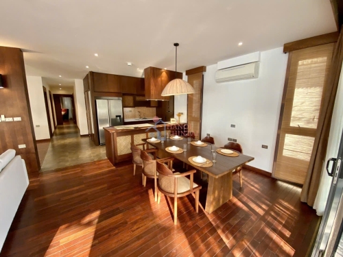 ハノイ西湖エリアの高級3LDKサービスアパートメント image 10